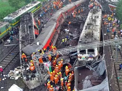 रेल हादसाः पटरियों की मरम्मत का काम जारी! बहाल हुई डाउन मेन लाइन, रेल मंत्री अश्विनी वैष्णव ने ट्वीट कर दी जानकारी